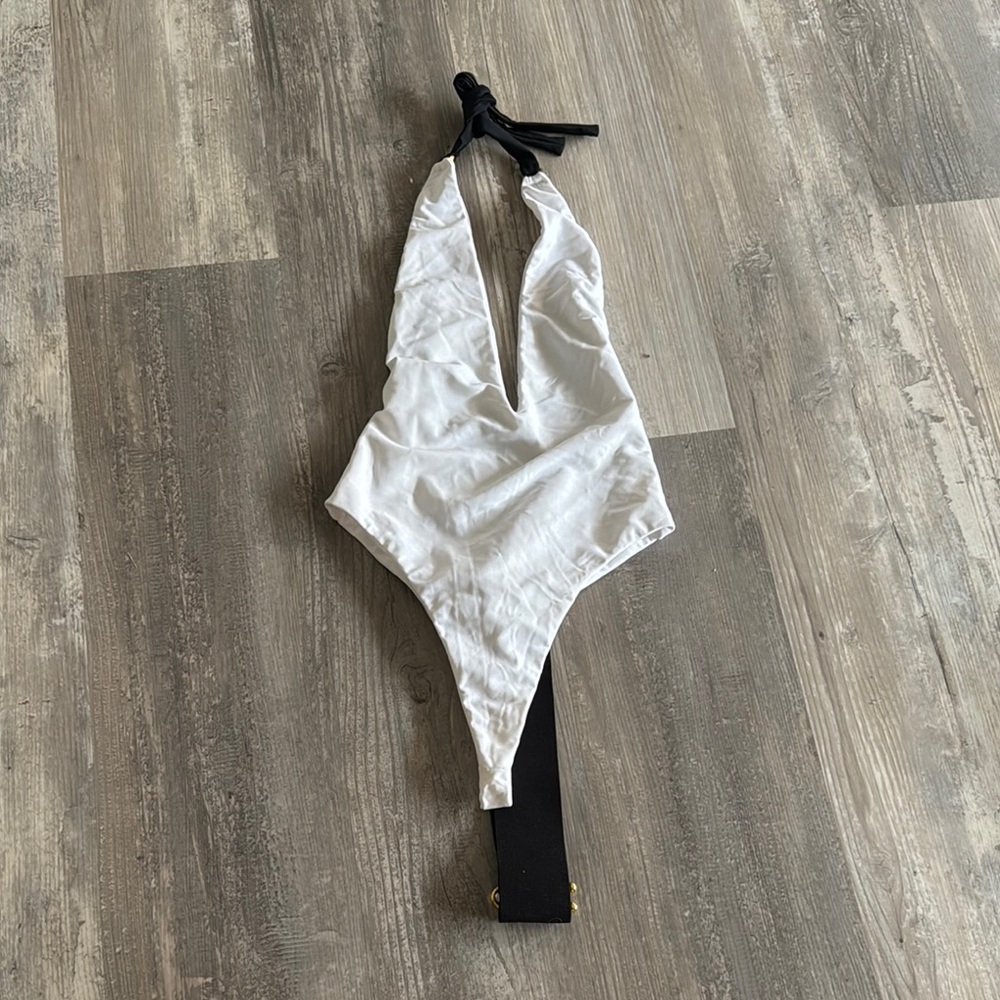 Ola Vida White One Piece